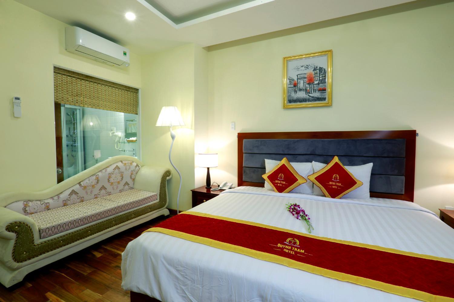 เรดดอร์ซ พรีเมียม แอท เหงียนทายซอนสตรีท Hotel โฮจิมินห์ซิตี้ ภายนอก รูปภาพ
