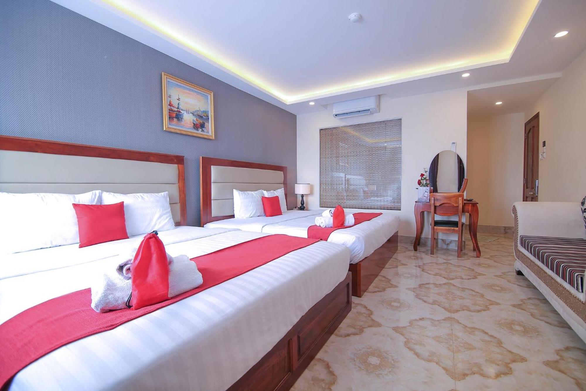 เรดดอร์ซ พรีเมียม แอท เหงียนทายซอนสตรีท Hotel โฮจิมินห์ซิตี้ ภายนอก รูปภาพ