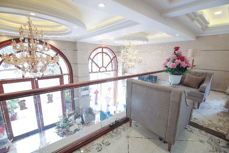 เรดดอร์ซ พรีเมียม แอท เหงียนทายซอนสตรีท Hotel โฮจิมินห์ซิตี้ ภายนอก รูปภาพ