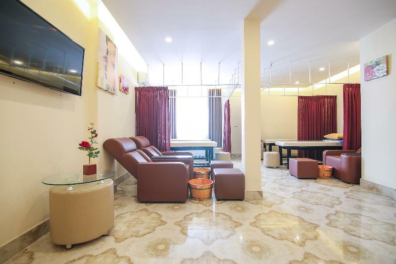 เรดดอร์ซ พรีเมียม แอท เหงียนทายซอนสตรีท Hotel โฮจิมินห์ซิตี้ ภายนอก รูปภาพ
